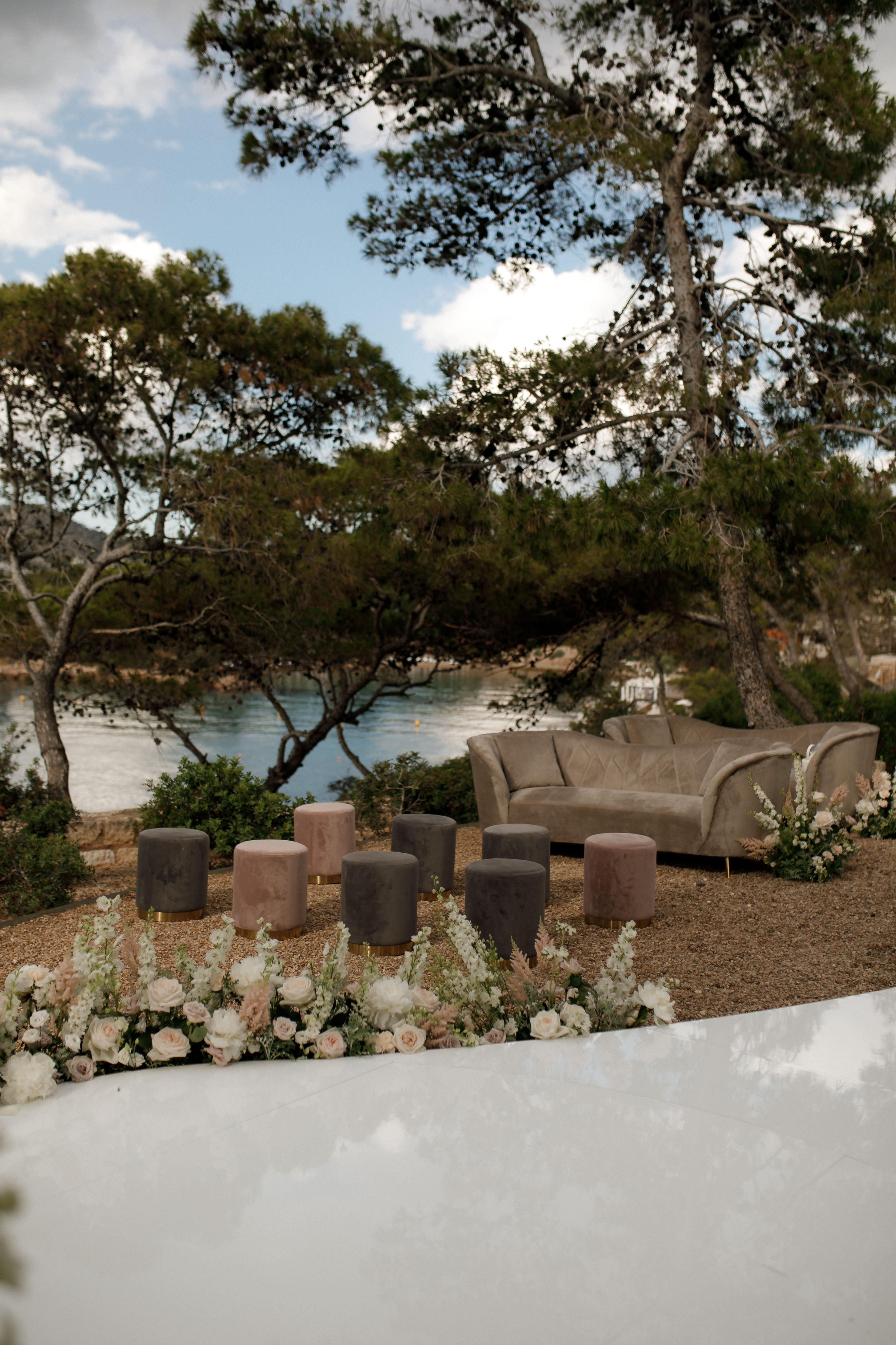 Modern Summer Wedding at Astir Palace 12