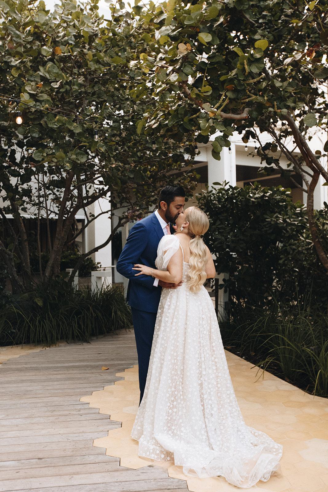 Modern Miami Wedding 27