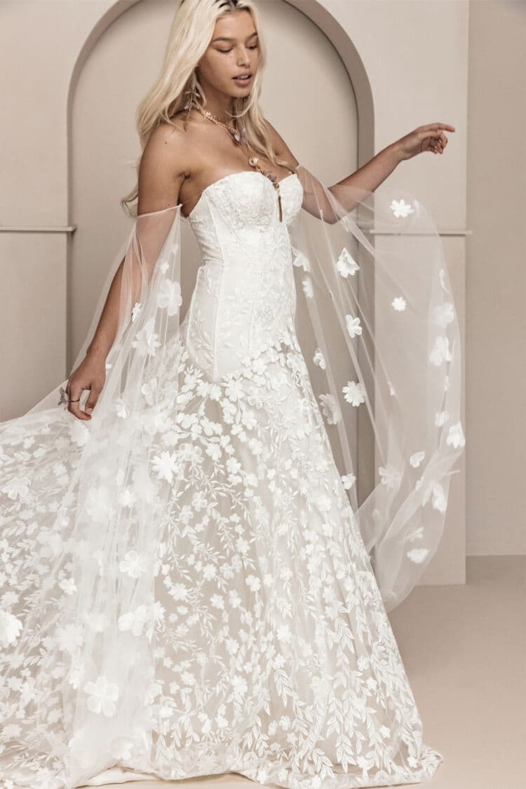 Cora Sleeves Off-White