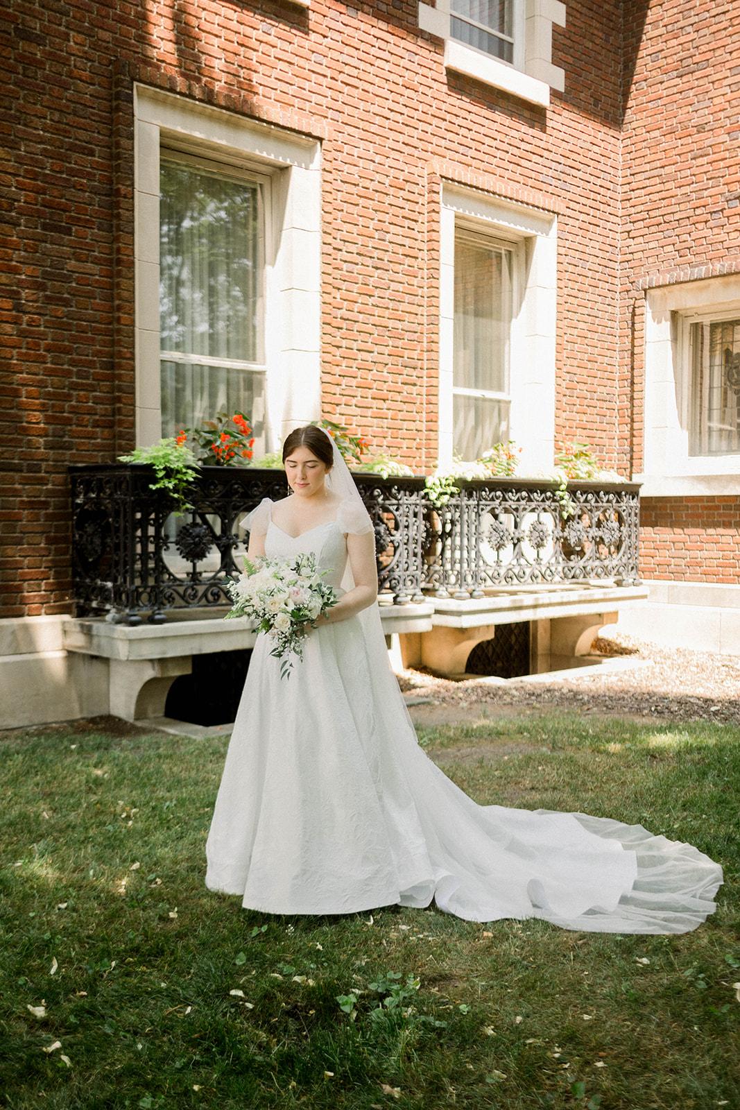 Ivory and Lace Weddings portfolio 1