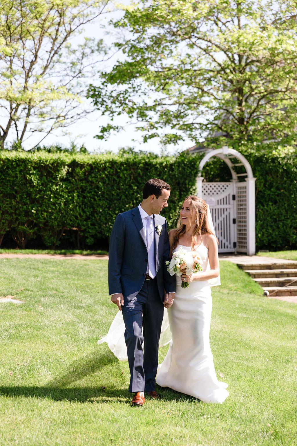 A Classic Summer Wedding at The Field Club 18