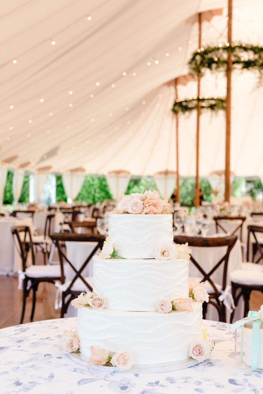 A Classic Summer Wedding at The Field Club 21