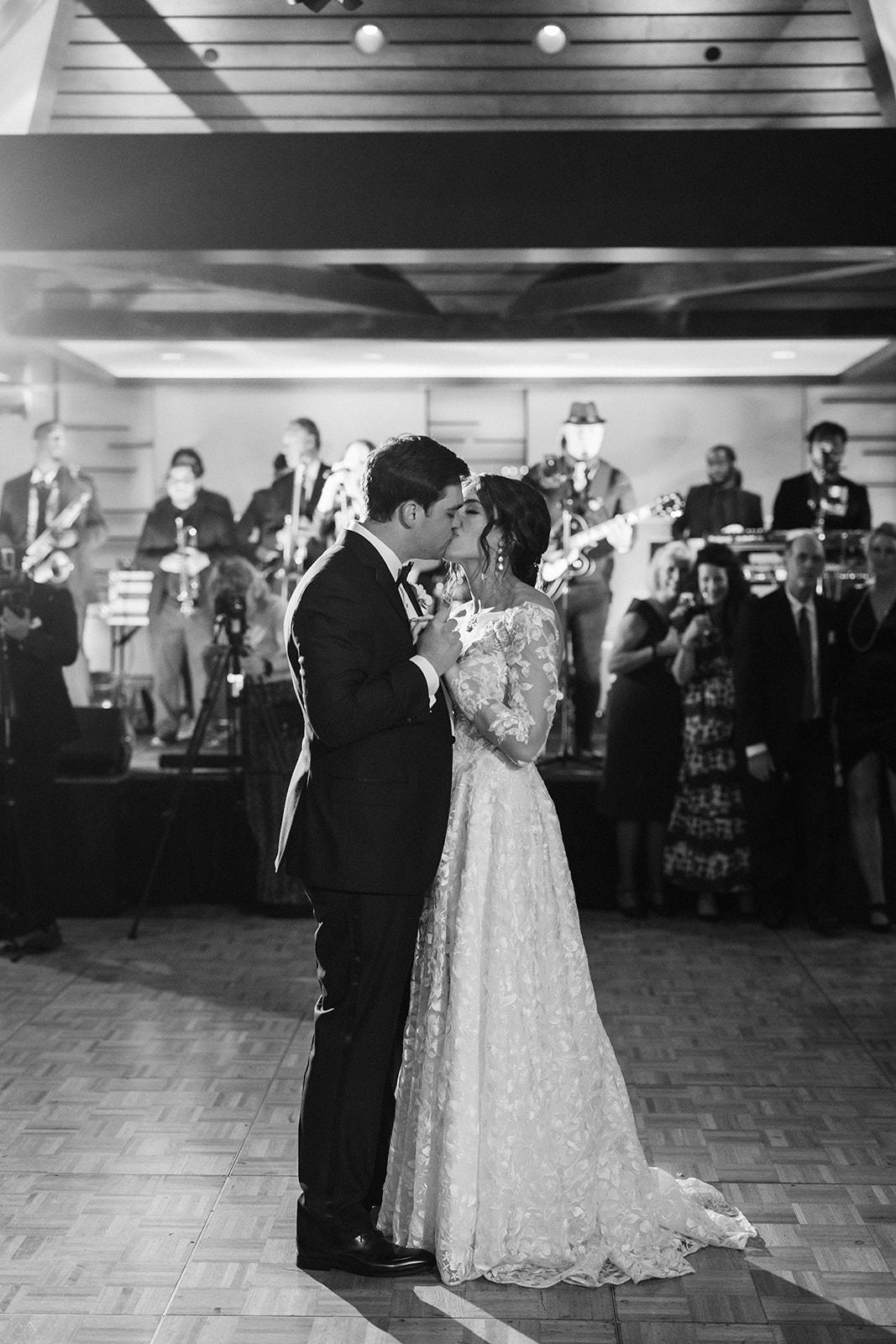 A Classic Coastal Wedding at Marie Selby Botanical Gardens 10