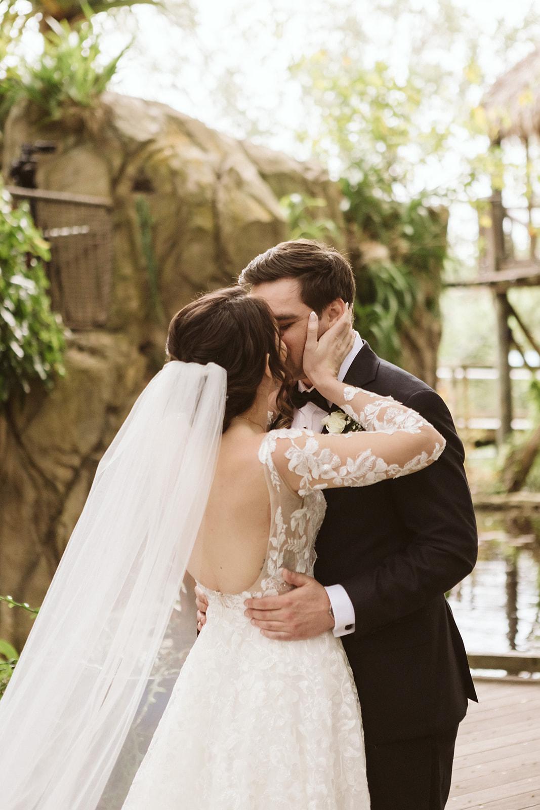 A Classic Coastal Wedding at Marie Selby Botanical Gardens 20