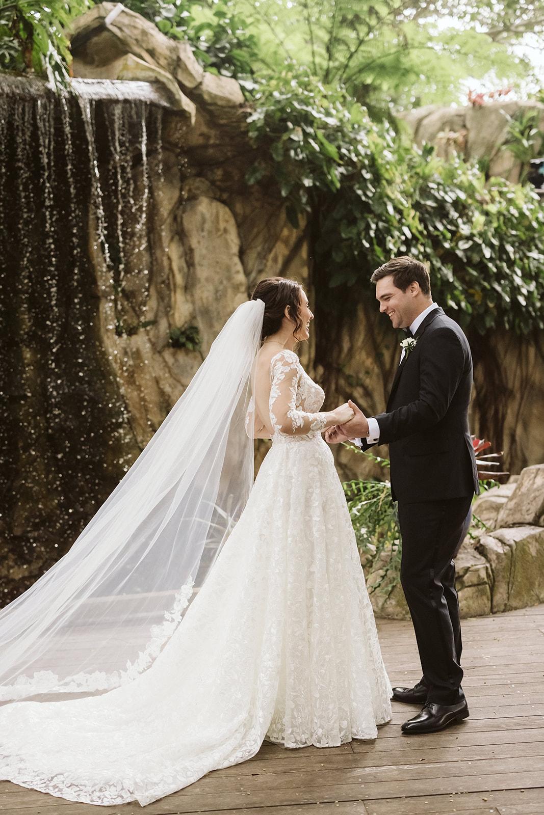 A Classic Coastal Wedding at Marie Selby Botanical Gardens 27