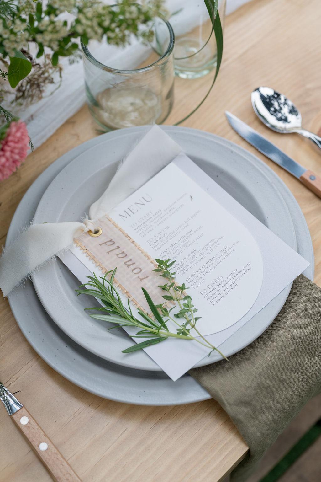 A Whimsical Summer Wedding at Ebell of Santa Ana 8