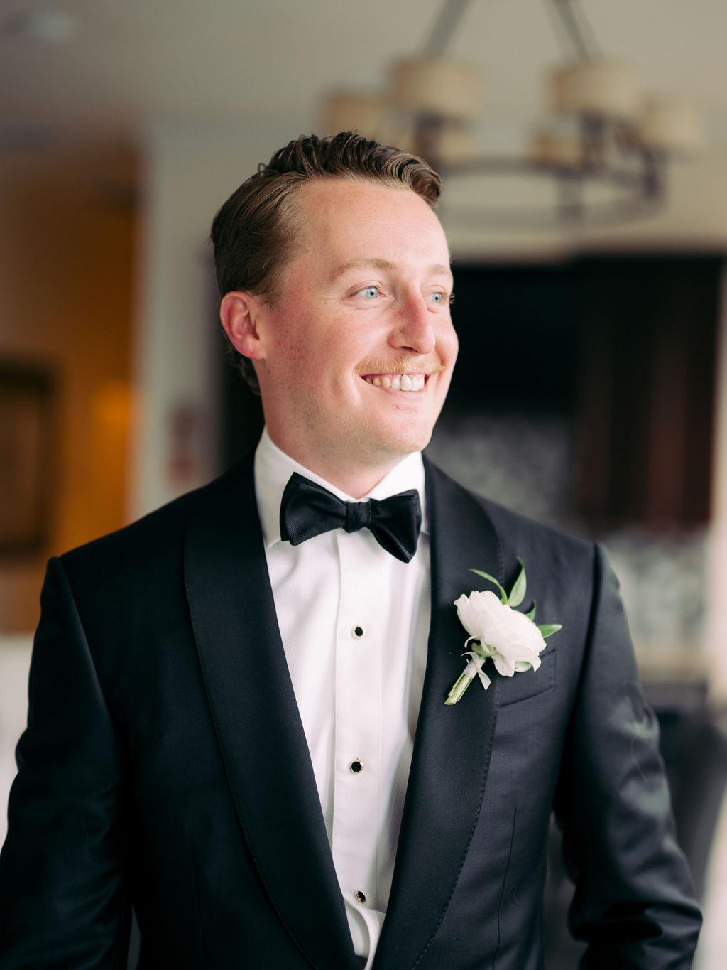 A Chic Spring Wedding at Elms Mansion 11