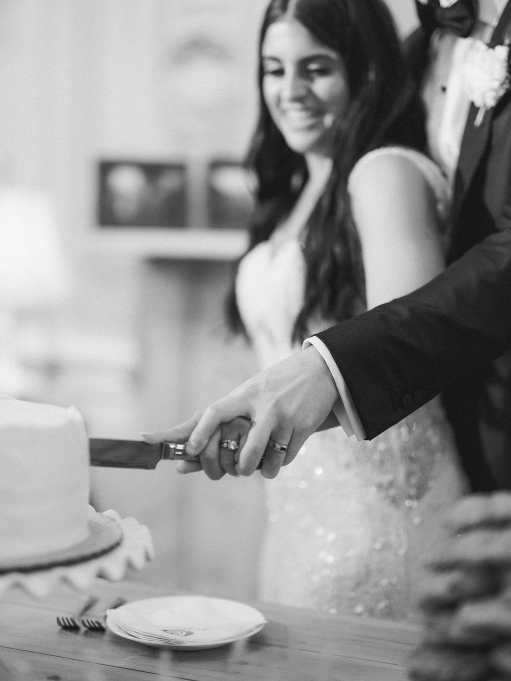 A Chic Spring Wedding at Elms Mansion 7