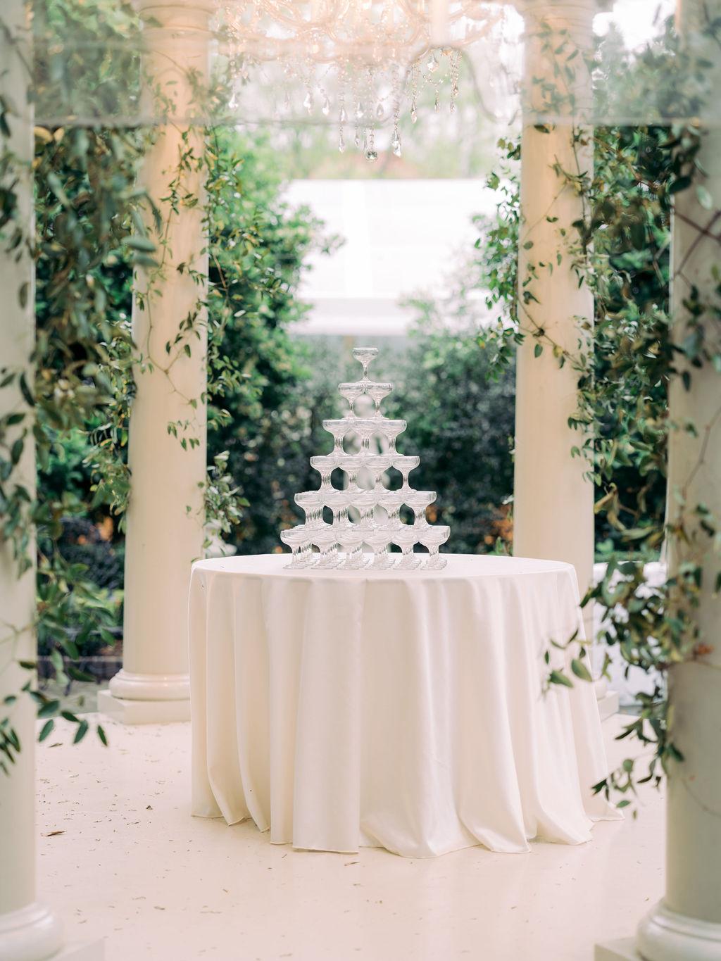 A Chic Spring Wedding at Elms Mansion 12