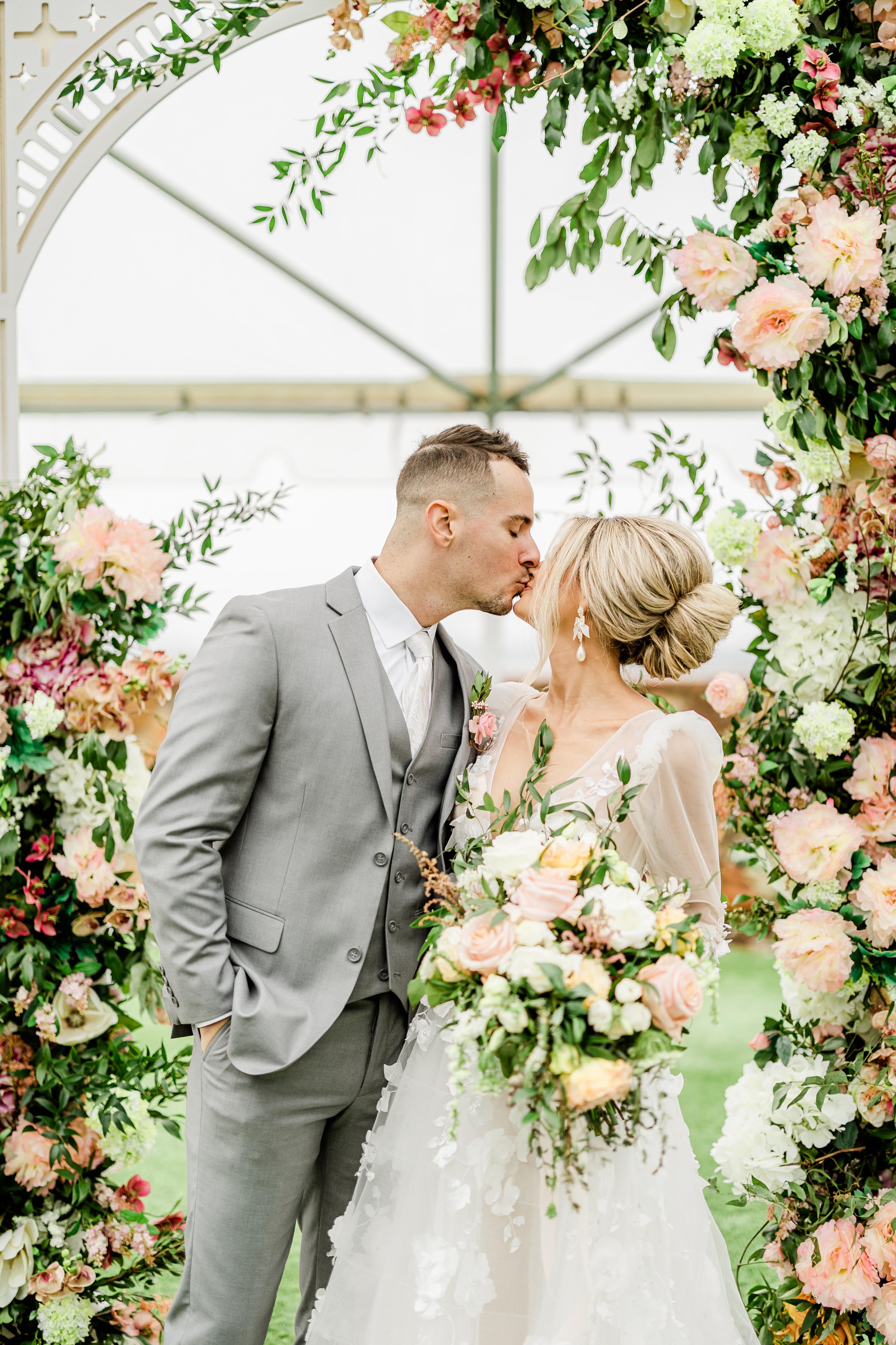 A Dreamy Spring Wedding at Bella Collina Weddings & Events 19