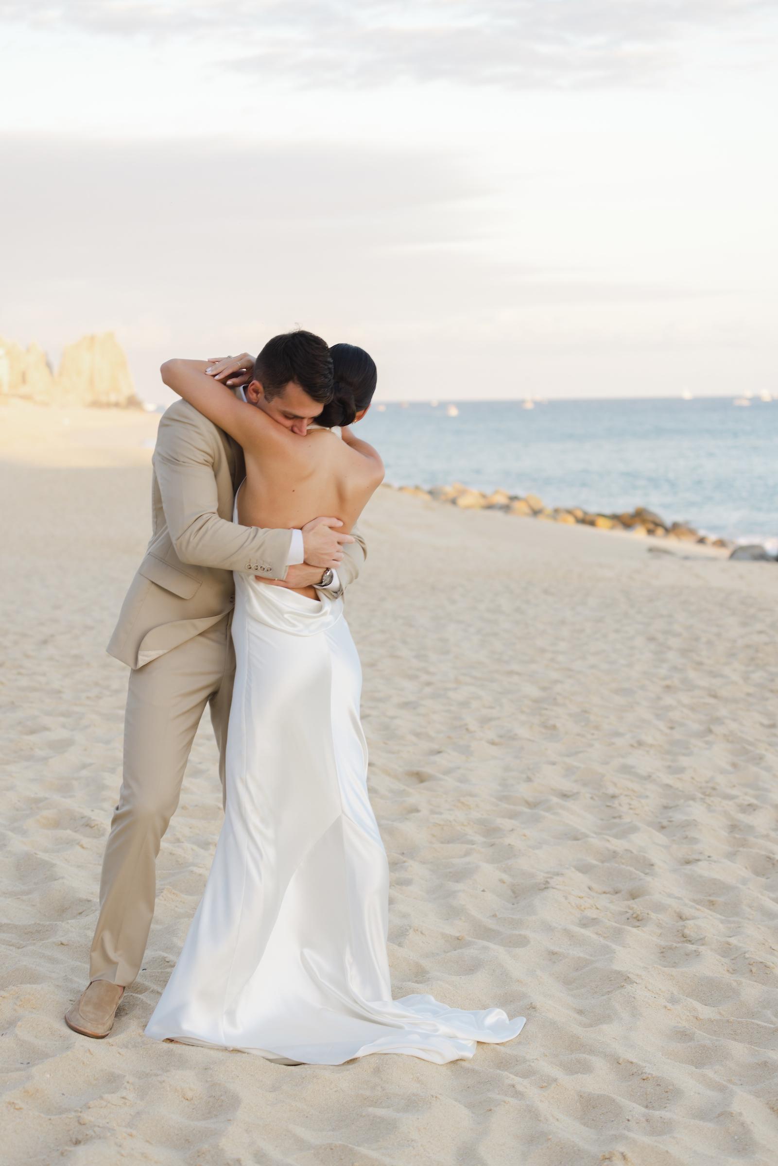 A Classic Summer Wedding at The Waldorf Astoria Los Cabos 3