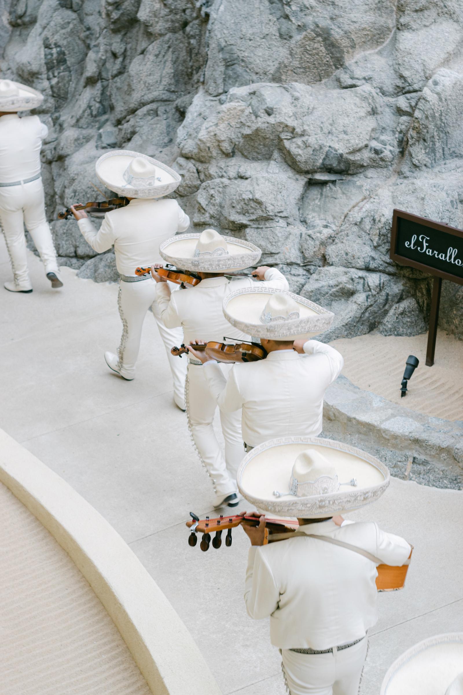 A Classic Summer Wedding at The Waldorf Astoria Los Cabos 17