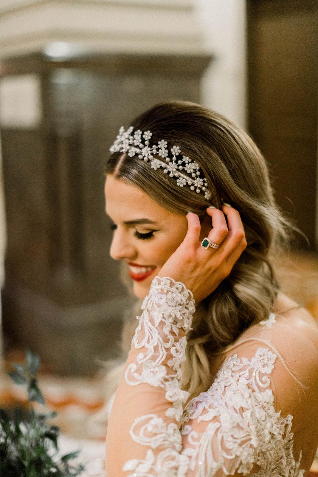A Classic Christmas Wedding in Wisconsin