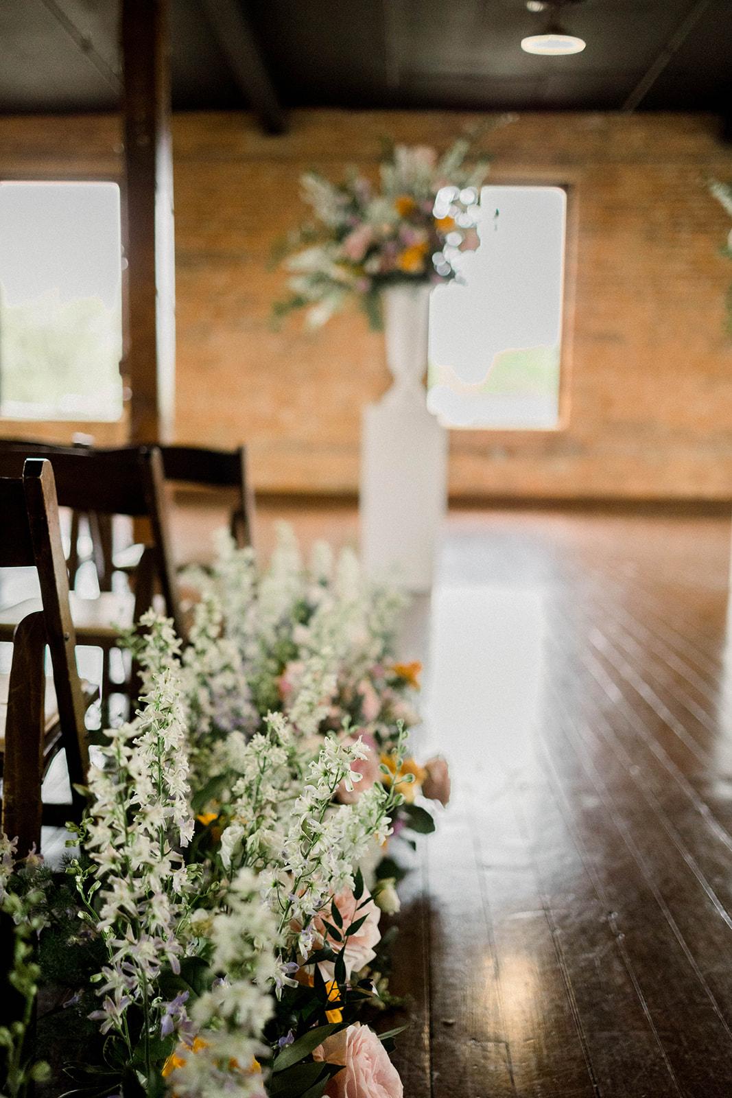 A Rustic Spring Wedding at Factory 12 16