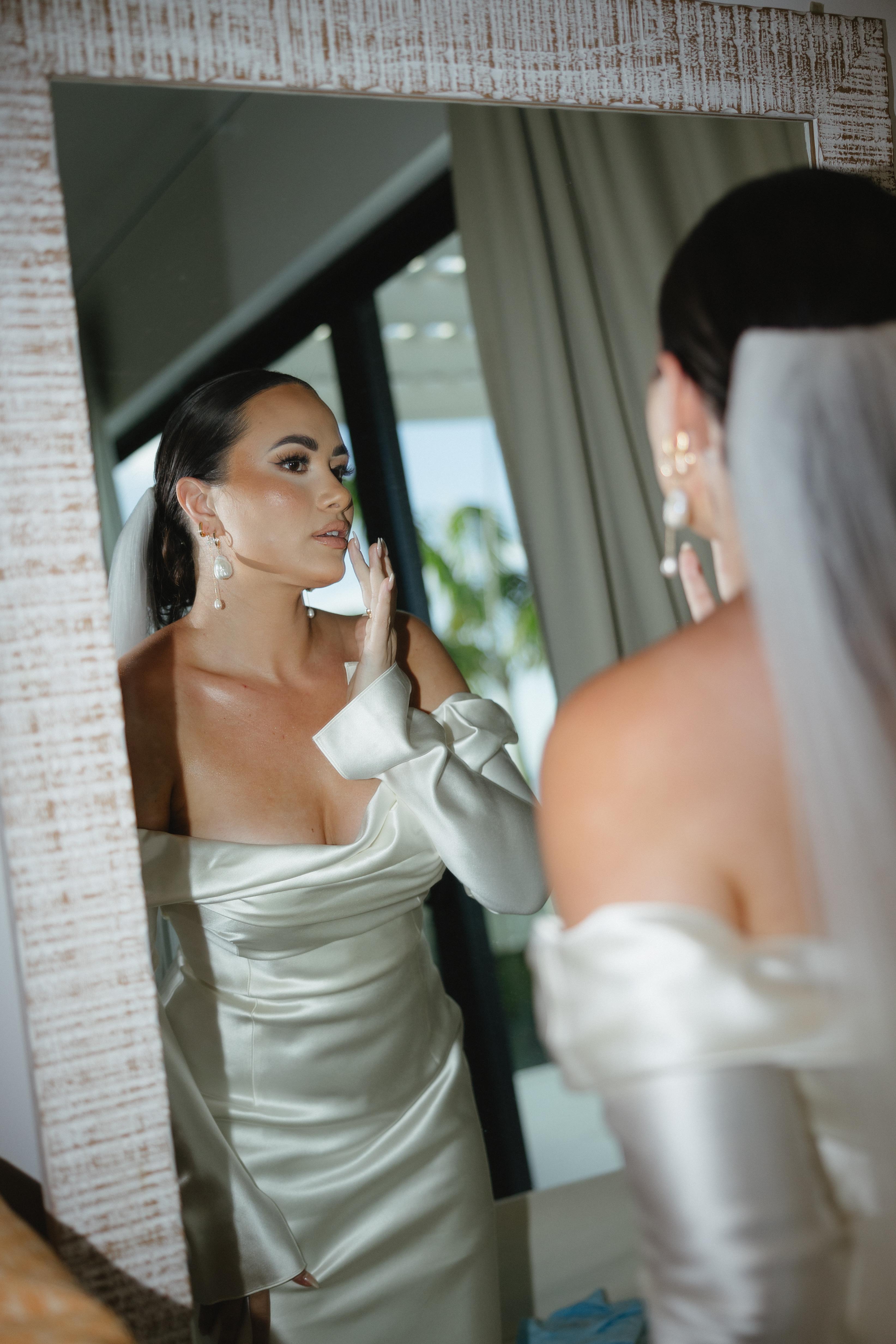 Allysa Larson's Modern Winter Wedding at Triton Luxury Villa 13