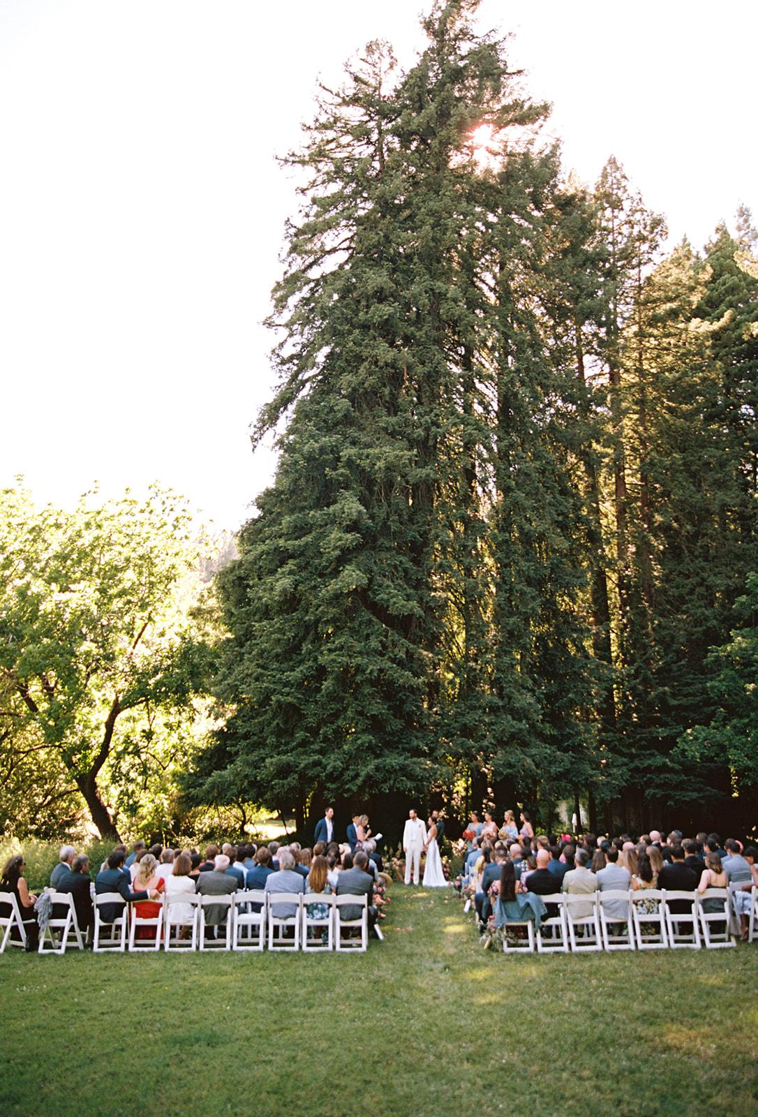 A Classic Outdoor Summer Wedding at Dawn Ranch 12