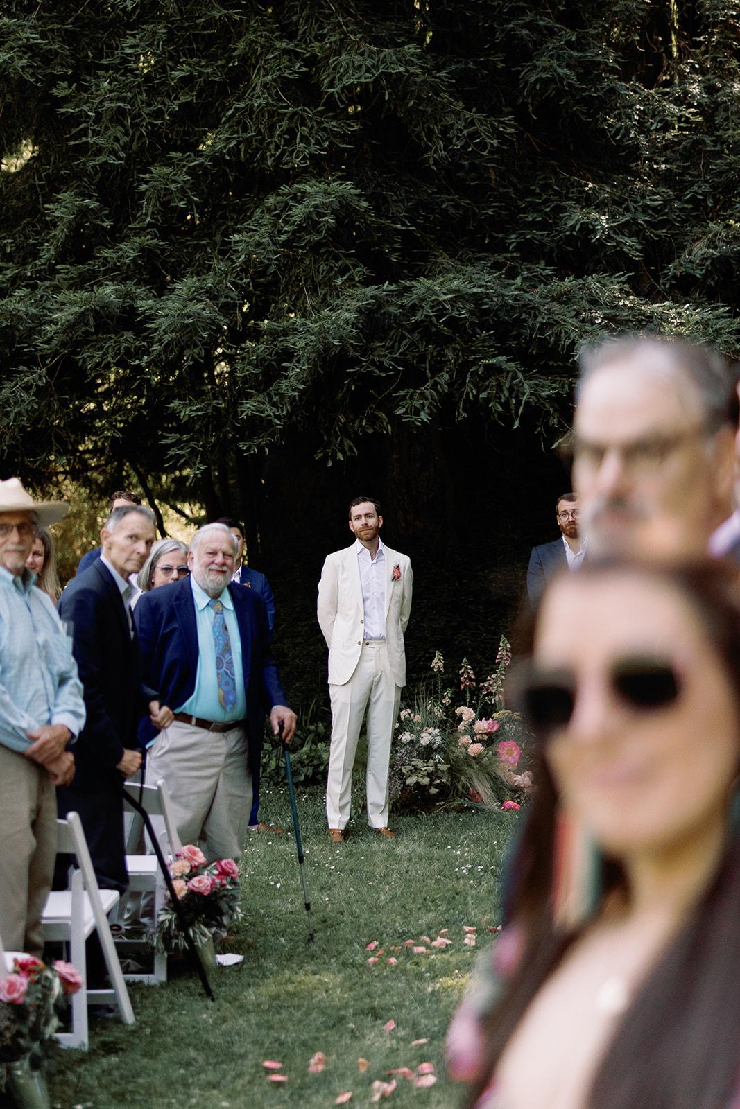 A Classic Outdoor Summer Wedding at Dawn Ranch 9