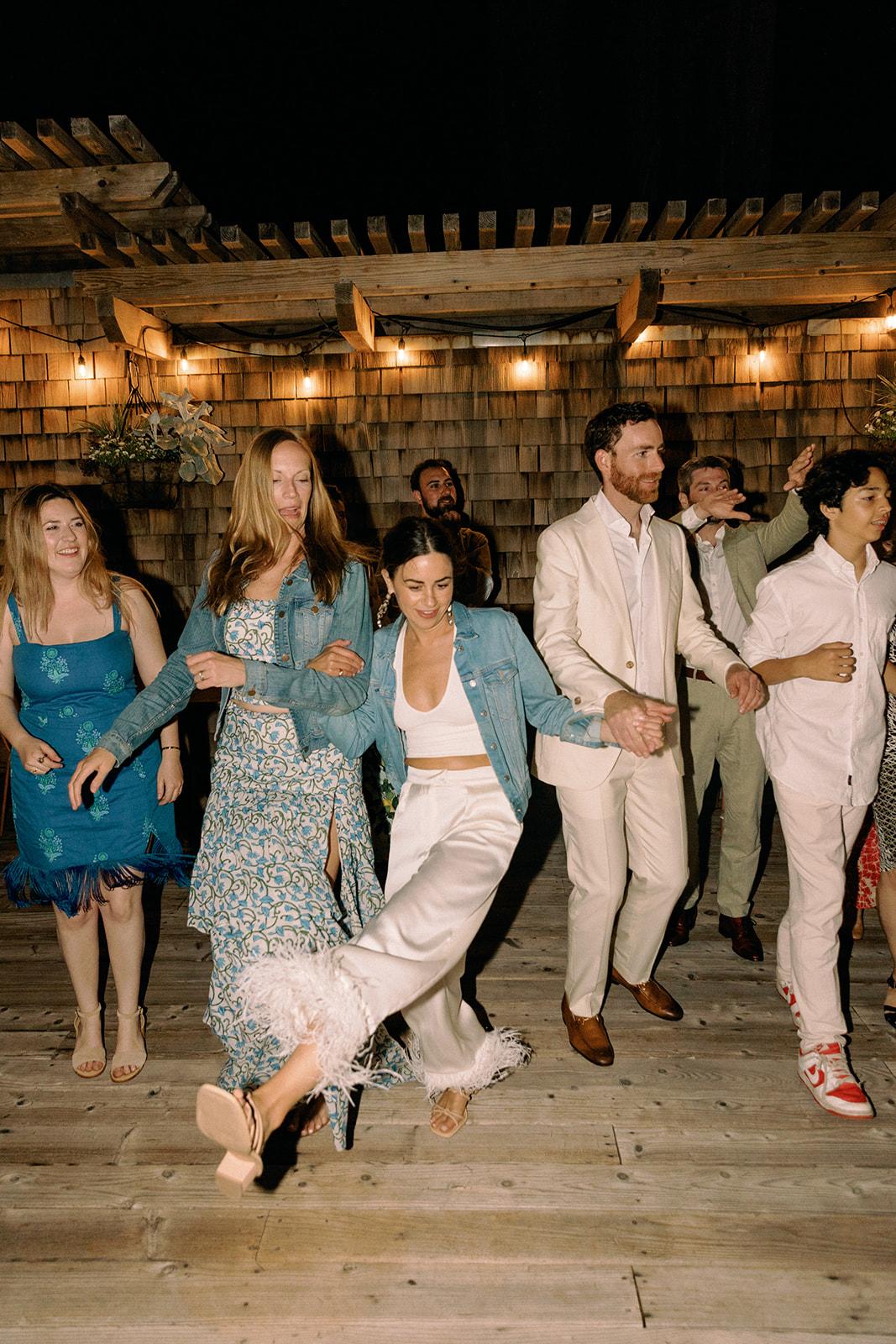 A Classic Outdoor Summer Wedding at Dawn Ranch 16
