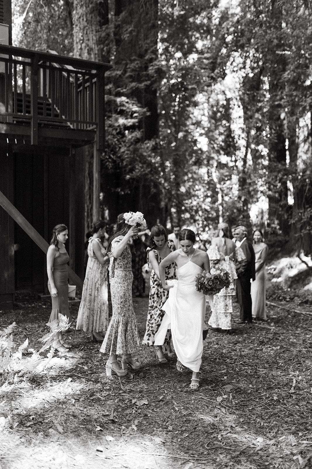 A Classic Outdoor Summer Wedding at Dawn Ranch 23
