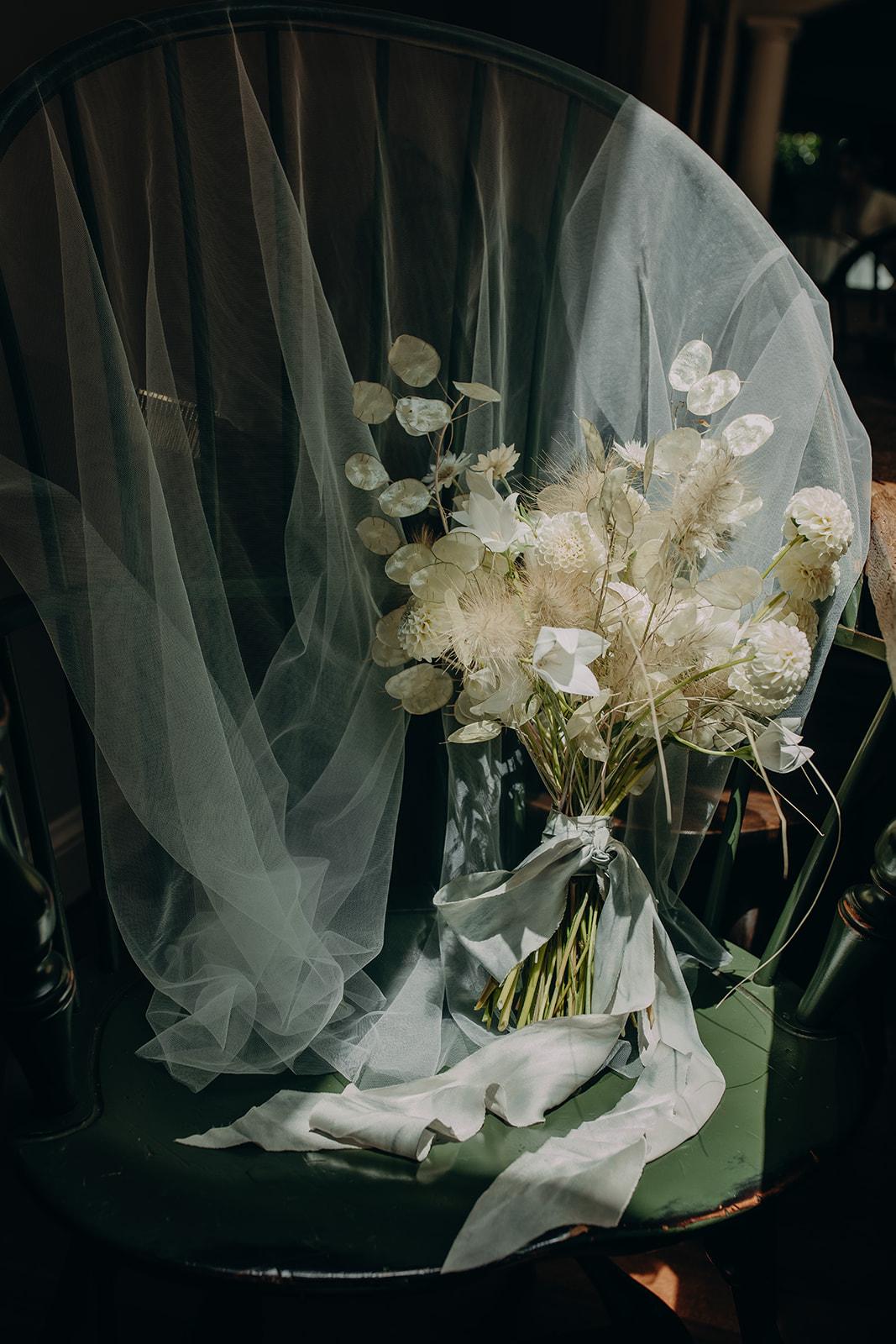 This Couple Wed in the Middle of the Forest! 1