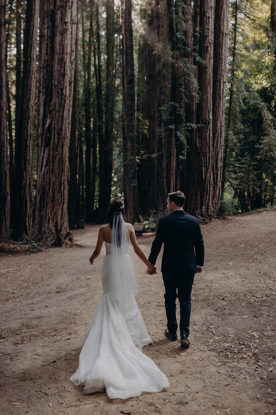 This Couple Wed in the Middle of the Forest! 29