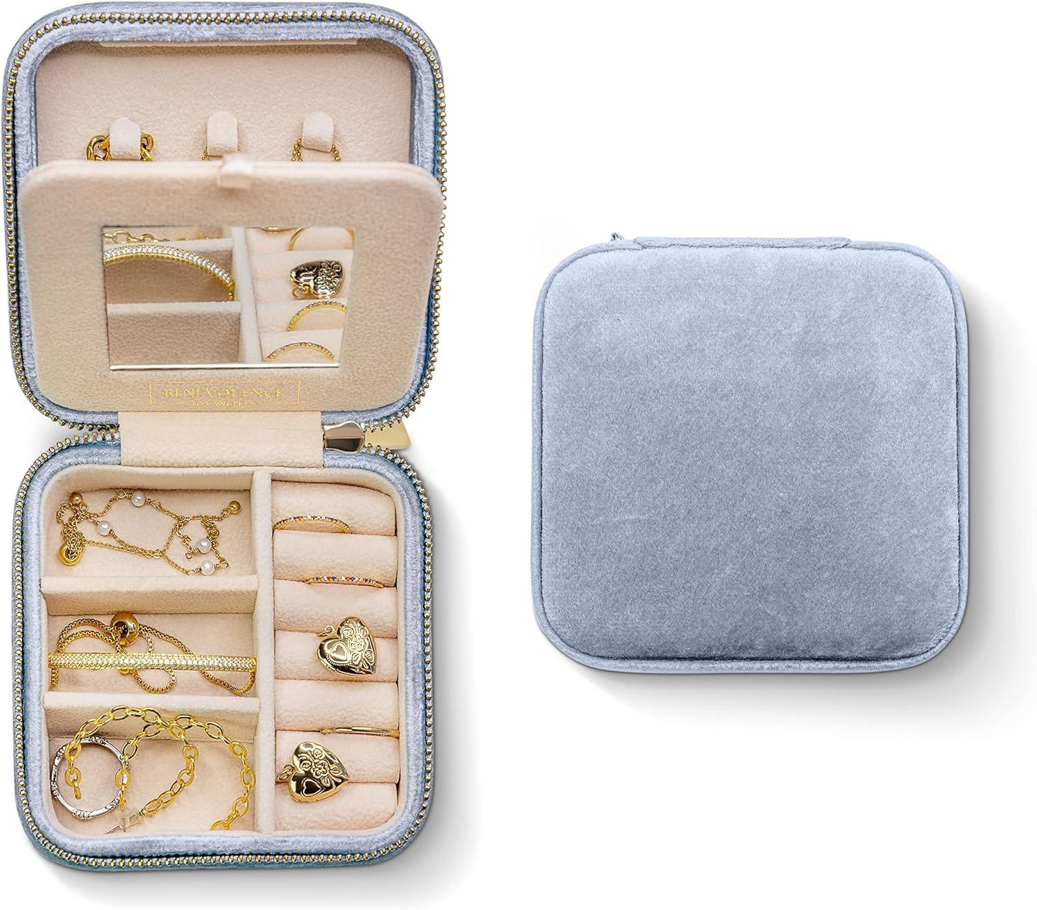 Velvet Travel Organizer