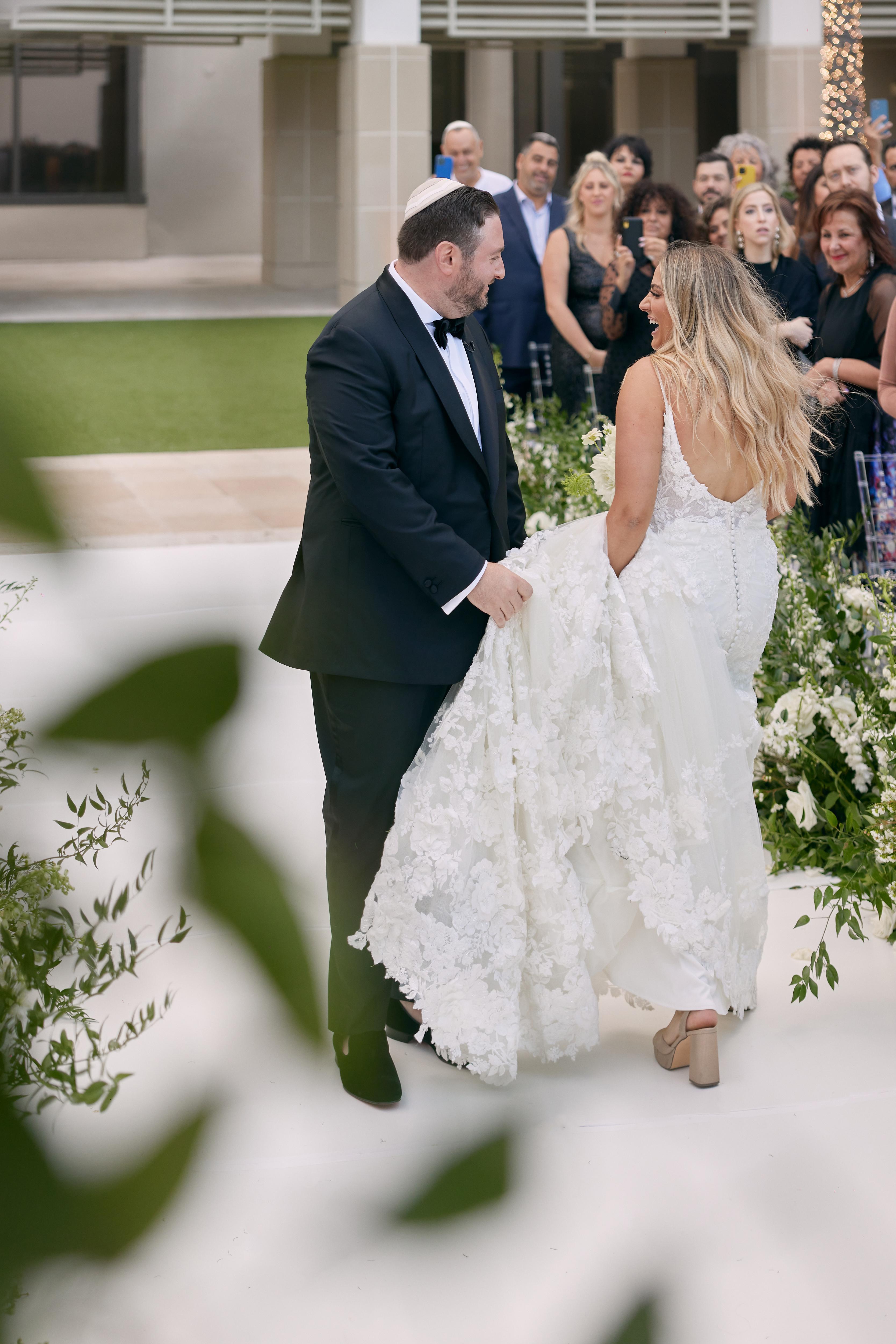 A Modern Winter Wedding at the Marriott Harbor Beach Resort 9