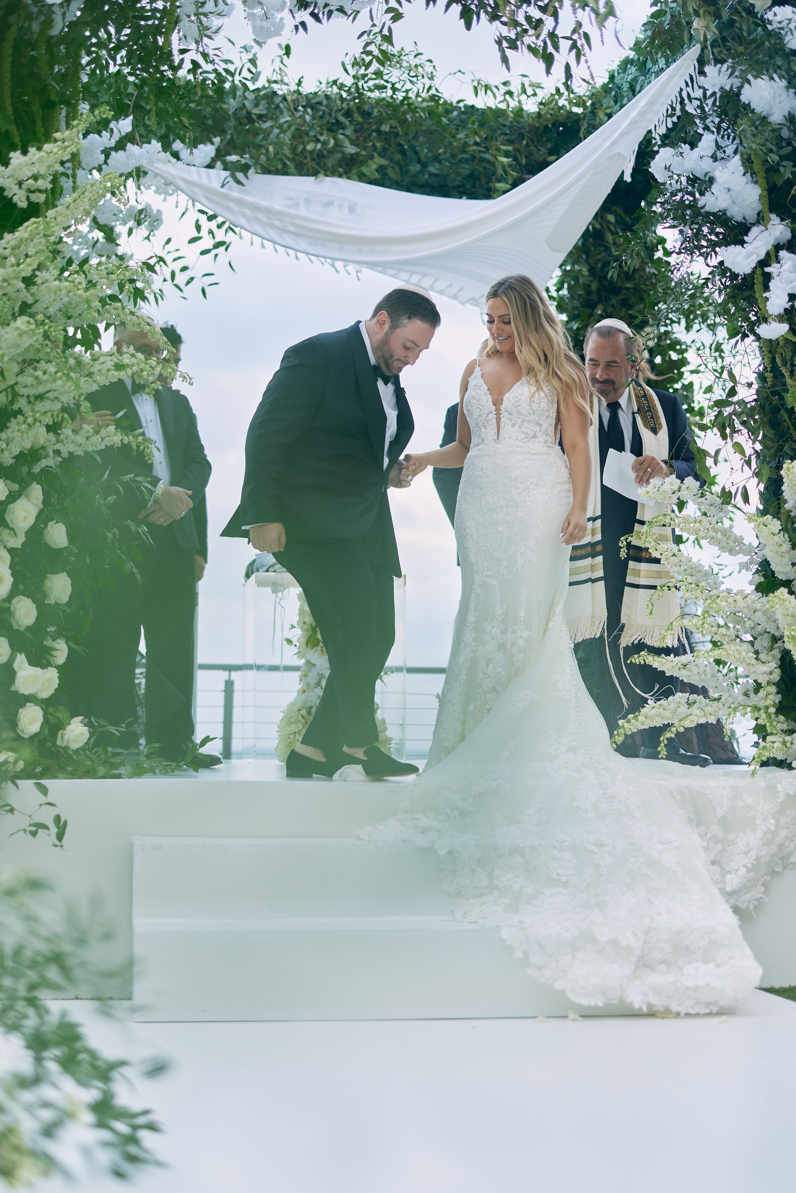 A Modern Winter Wedding at the Marriott Harbor Beach Resort photo 3