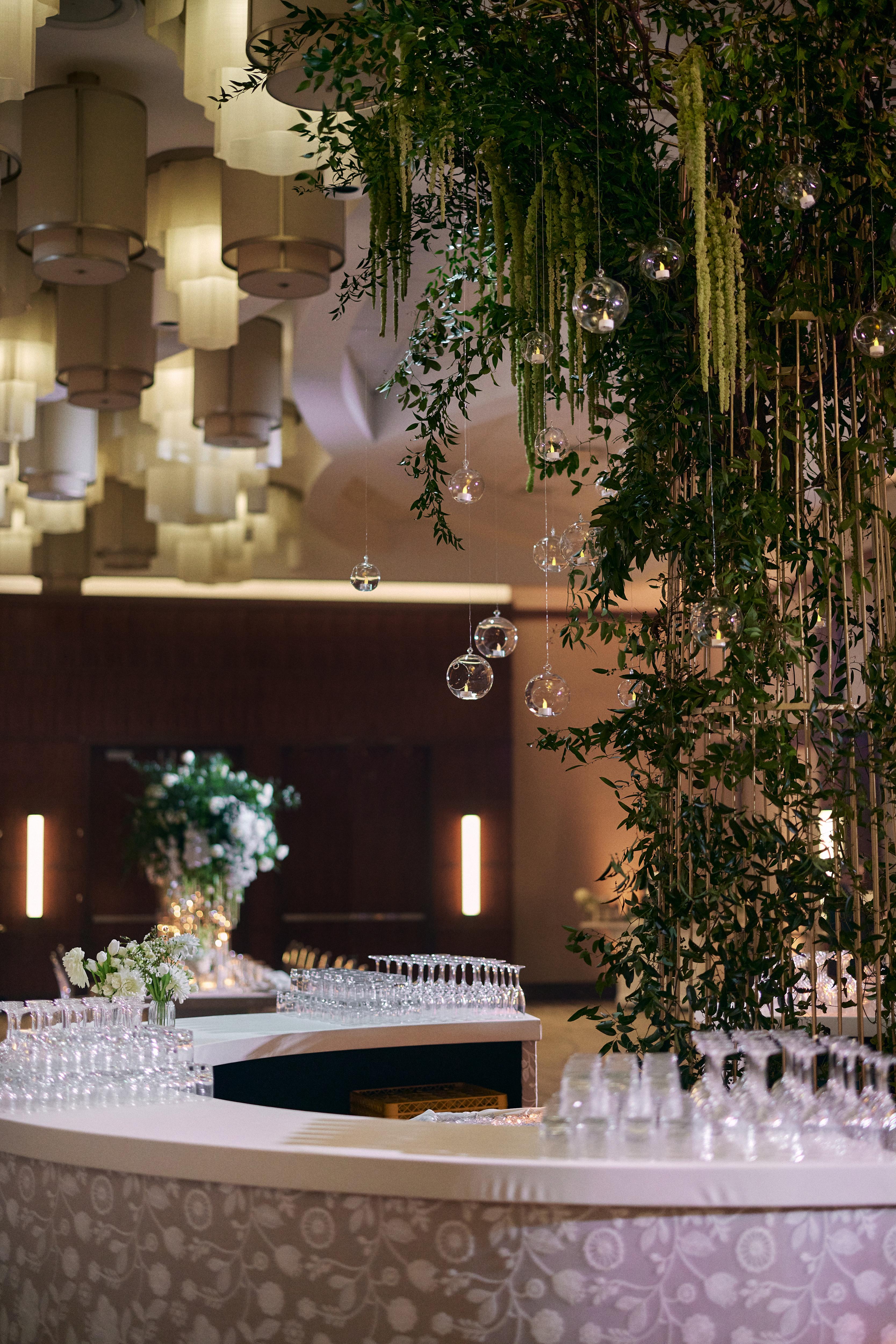 A Modern Winter Wedding at the Marriott Harbor Beach Resort 23