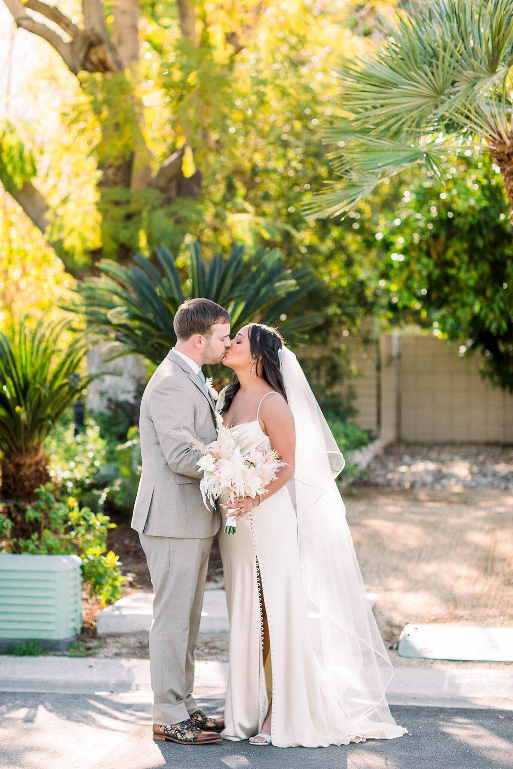 A Colorful Spring Wedding in Palm Springs 39