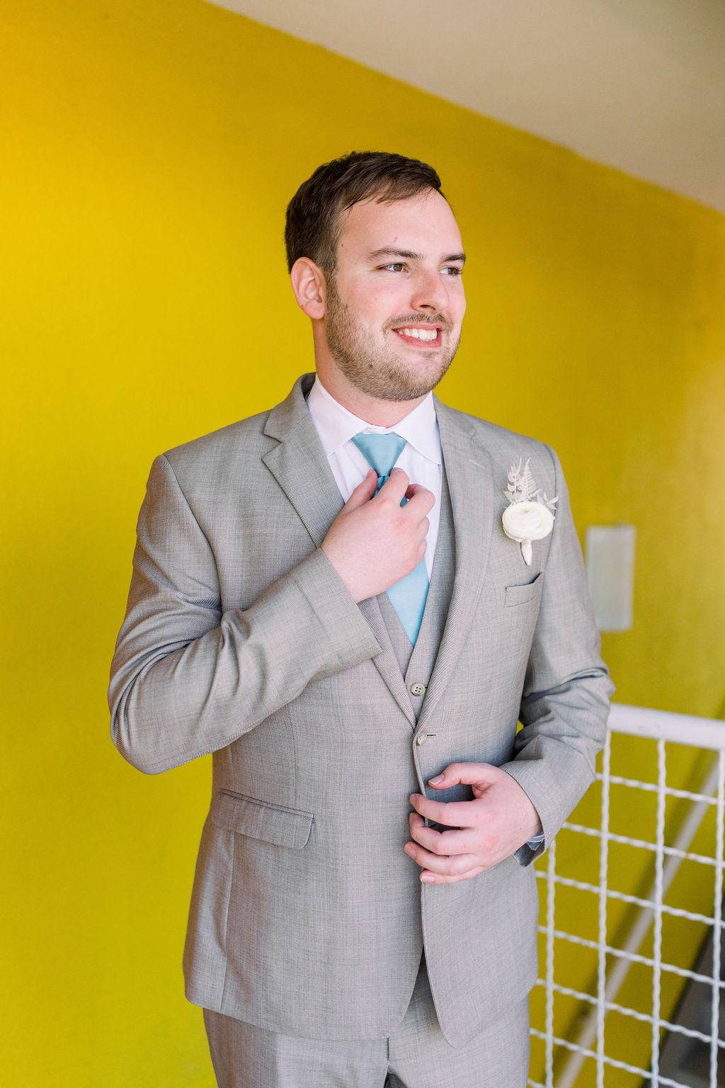 A Colorful Spring Wedding in Palm Springs 26