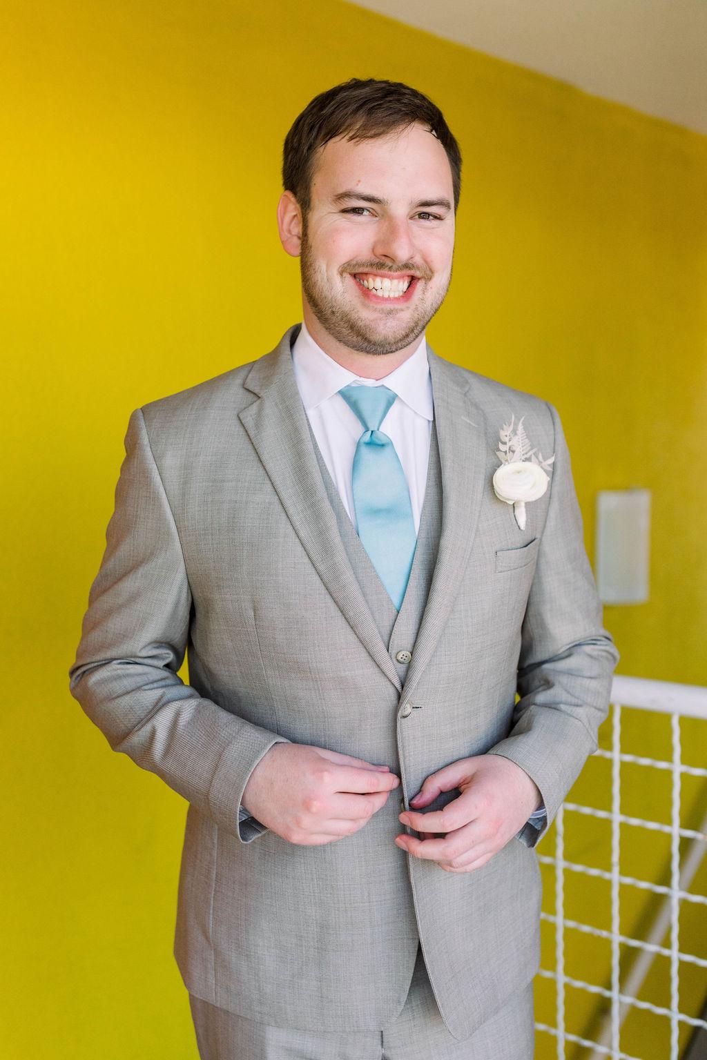 A Colorful Spring Wedding in Palm Springs 1