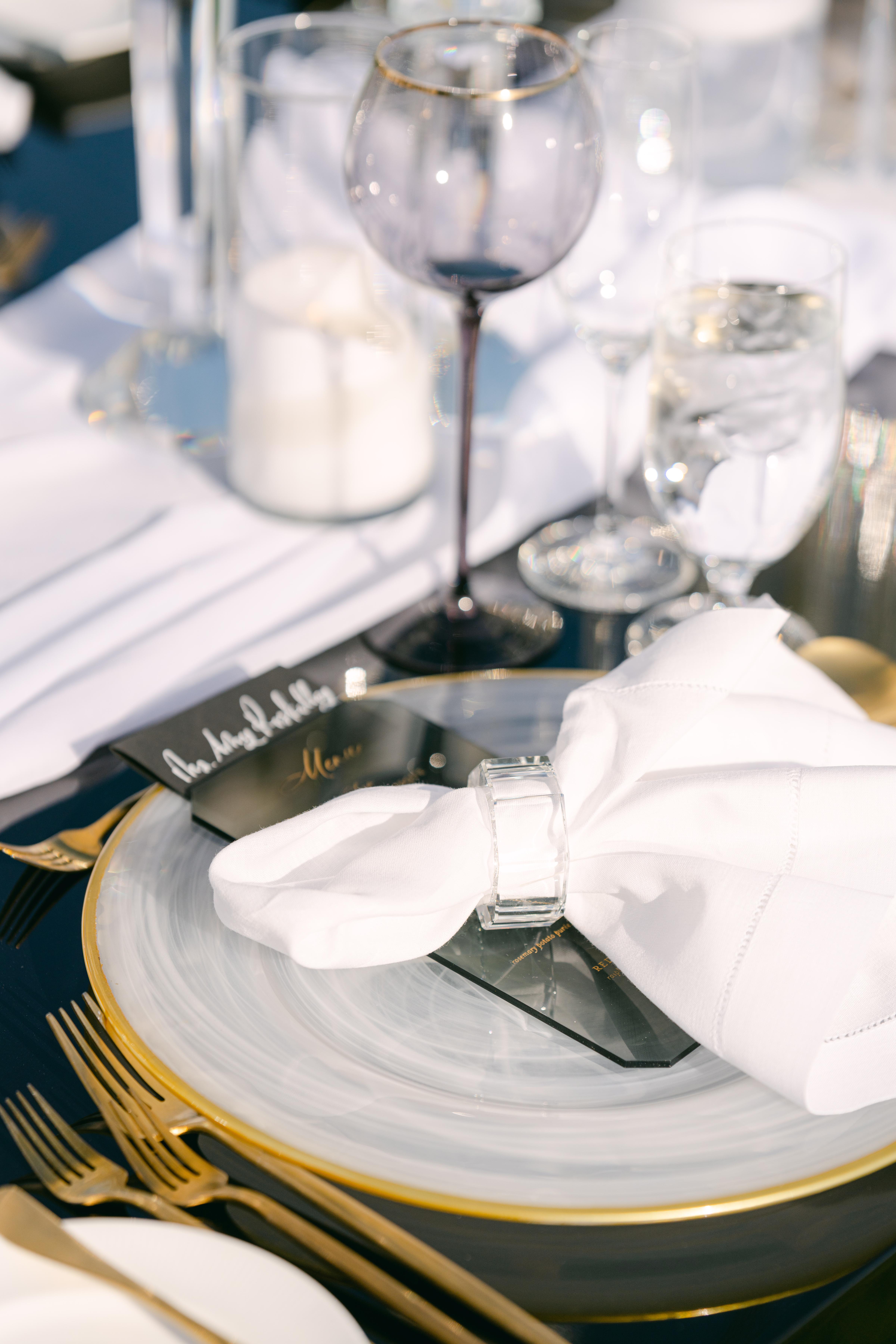 A Modern Spring Wedding at the Montage Laguna Hotel 11