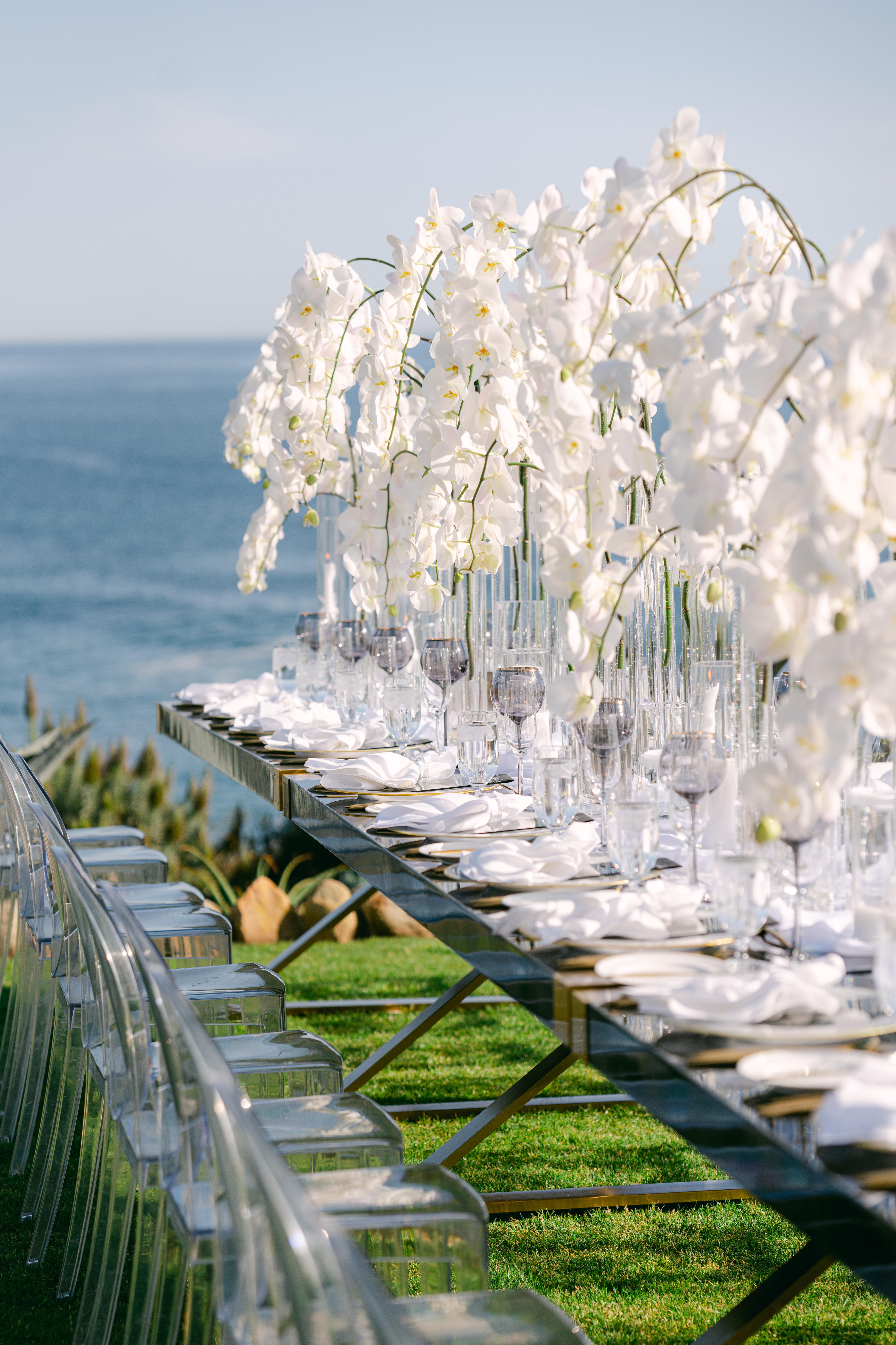 A Modern Spring Wedding at the Montage Laguna Hotel 23