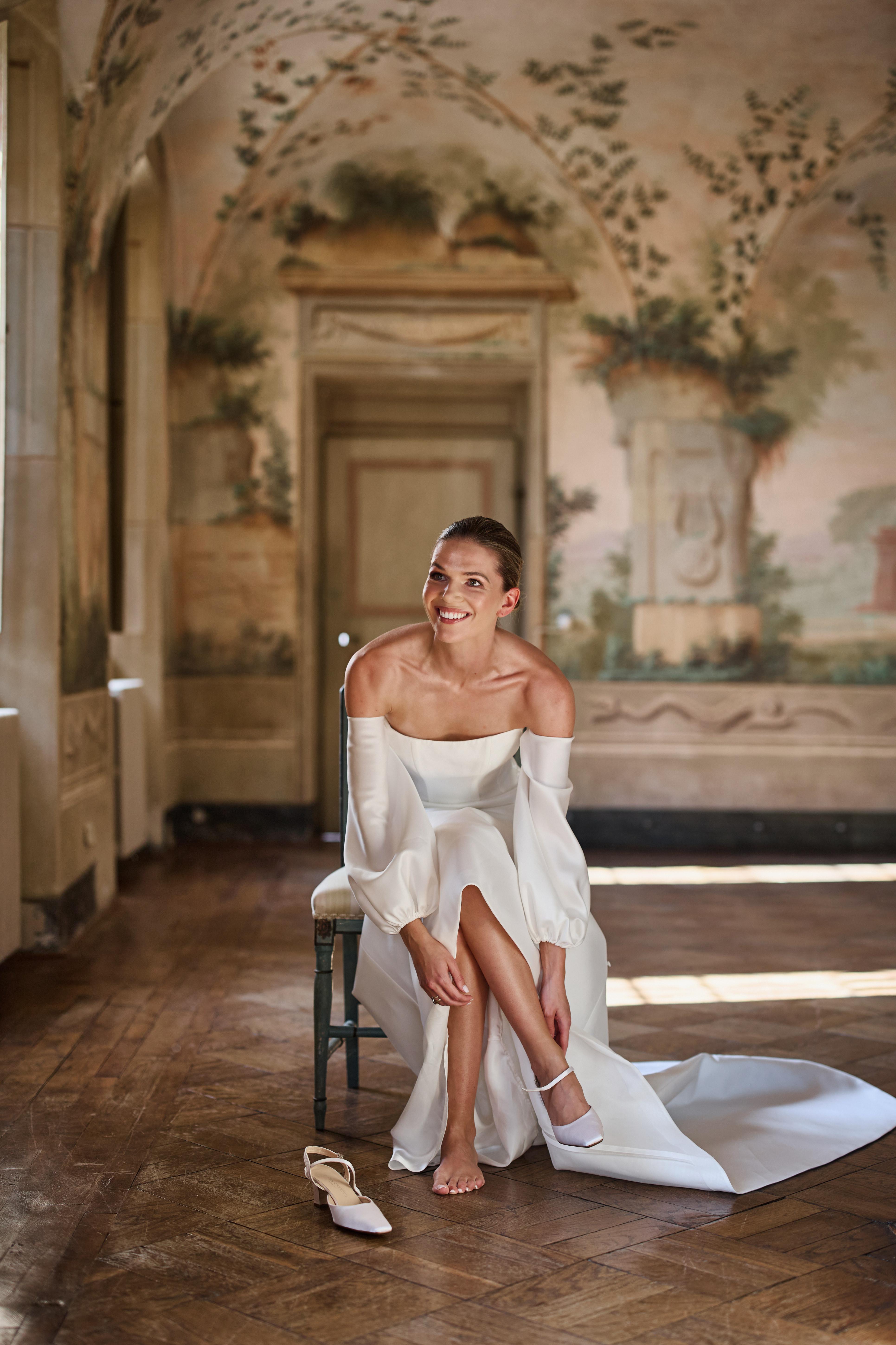 A Romantic Summer Tuscany Wedding at The Vill Catignano 9
