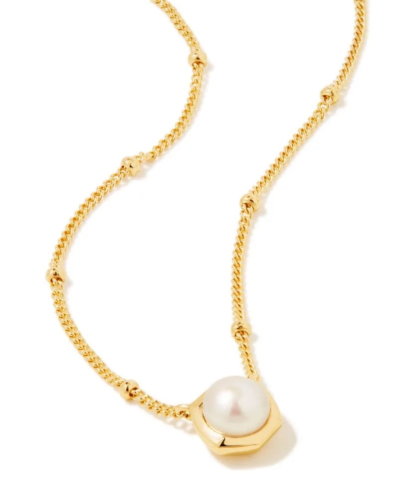 Davie Pearl Pendant Necklace