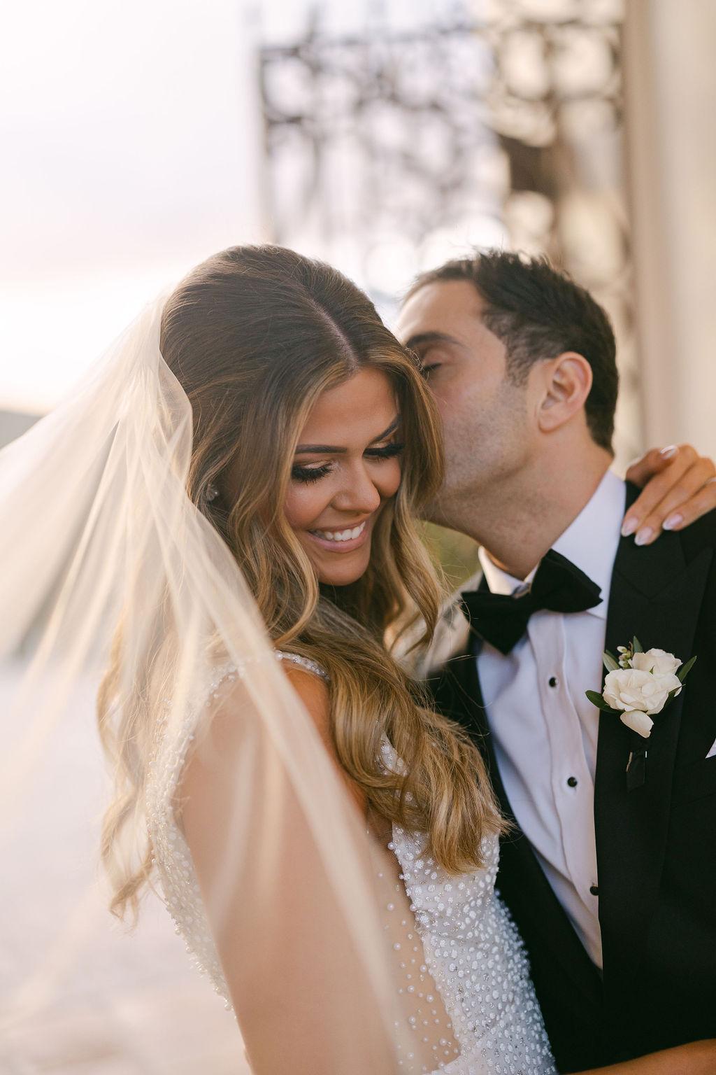 A Modern Fall Wedding at Hummingbird Nest Ranch Villa 31
