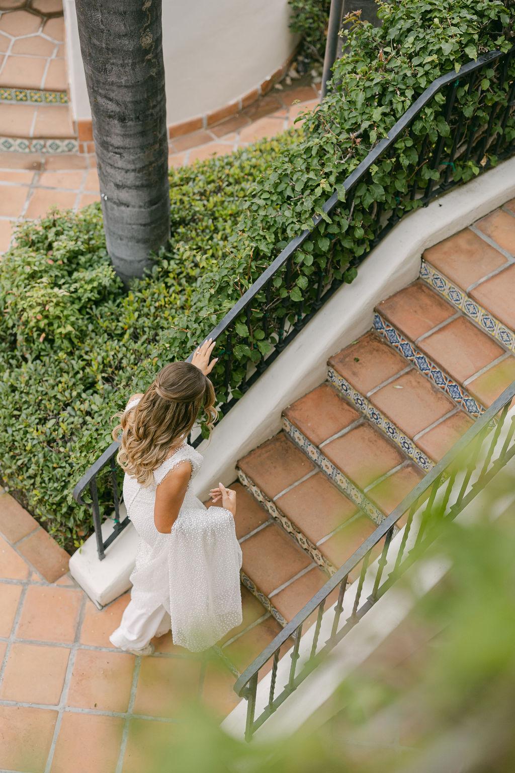 A Modern Fall Wedding at Hummingbird Nest Ranch Villa photo 2
