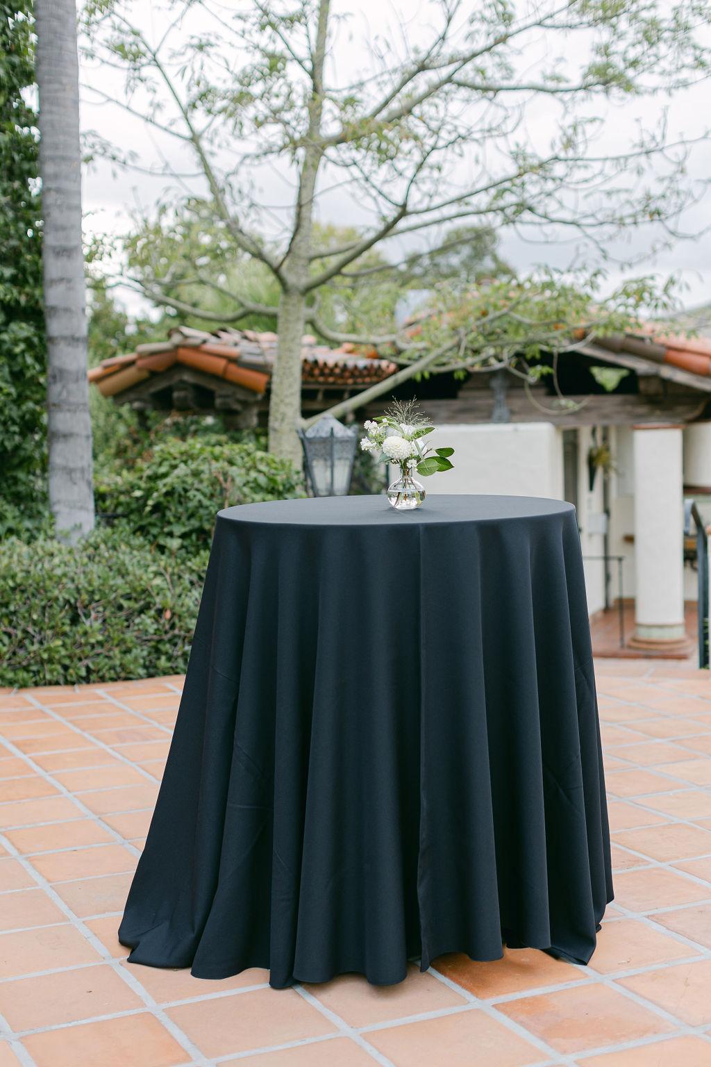 A Modern Fall Wedding at Hummingbird Nest Ranch Villa 57