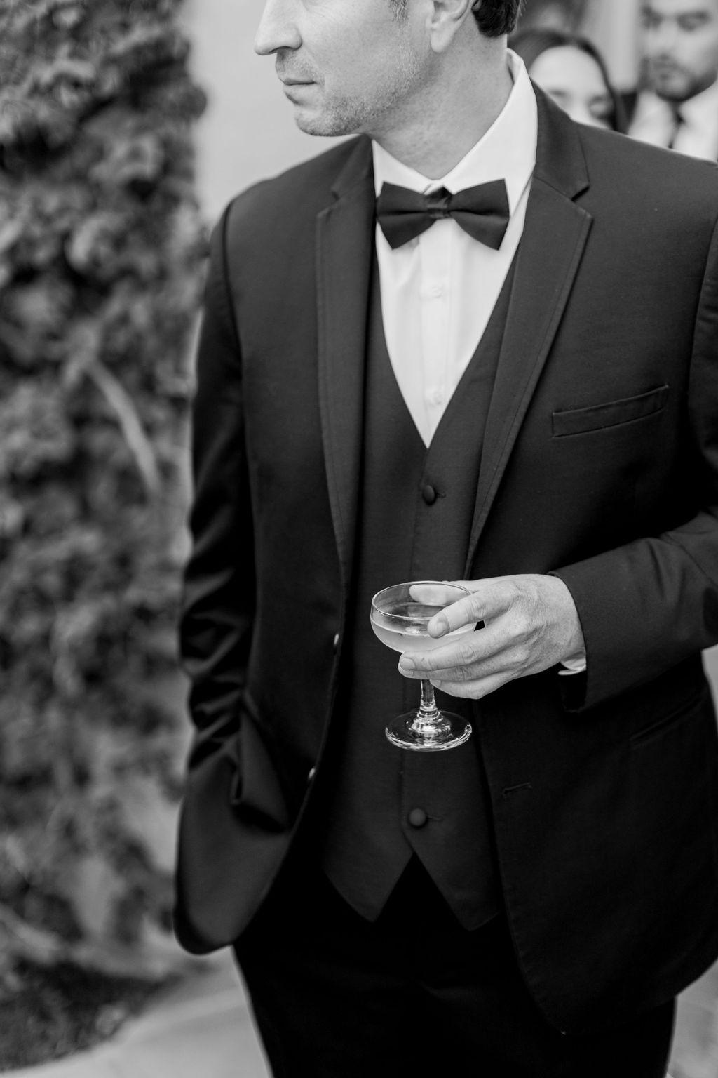 A Modern Fall Wedding at Hummingbird Nest Ranch Villa 17