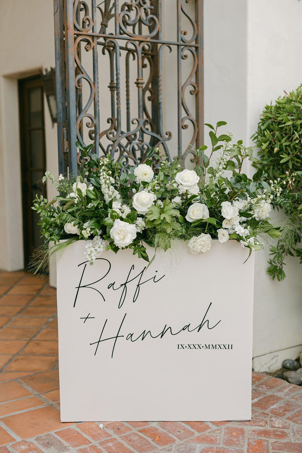 A Modern Fall Wedding at Hummingbird Nest Ranch Villa 60