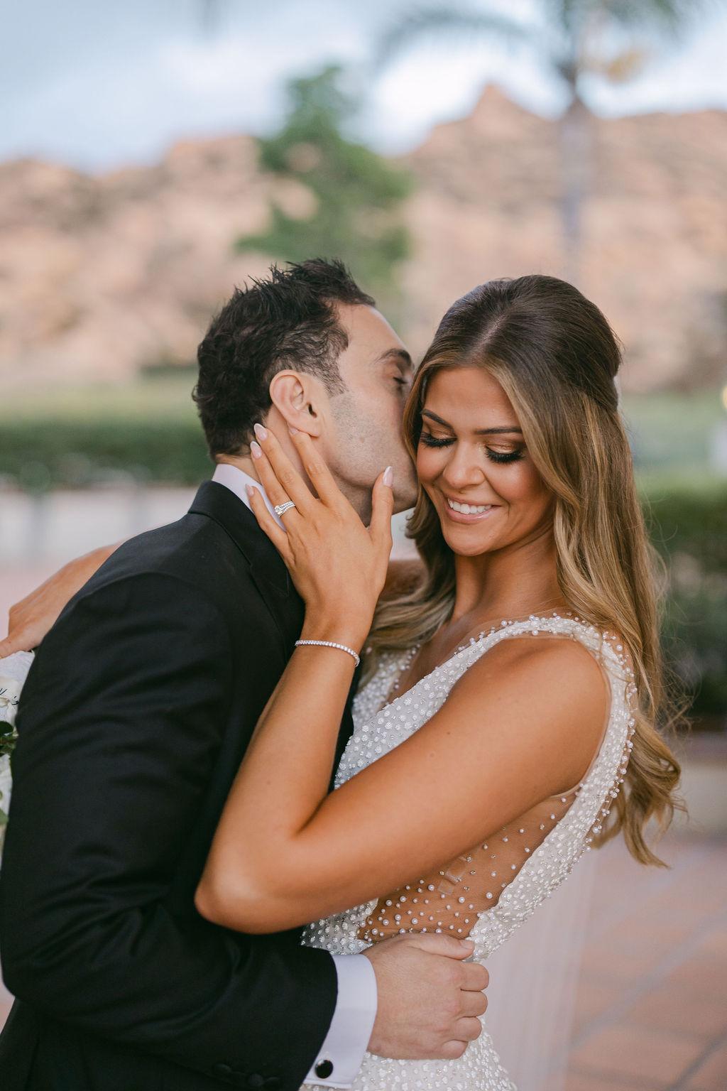 A Modern Fall Wedding at Hummingbird Nest Ranch Villa 41