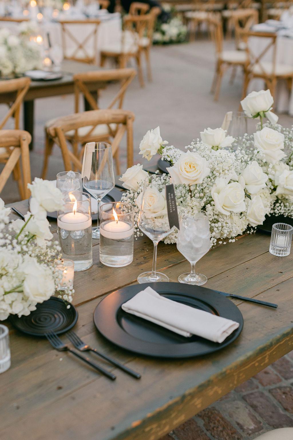 A Modern Fall Wedding at Hummingbird Nest Ranch Villa 49