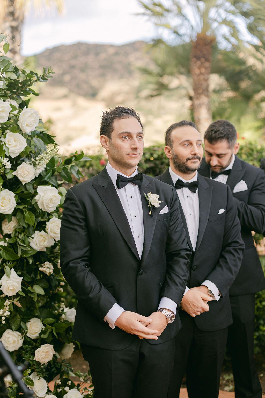 A Modern Fall Wedding at Hummingbird Nest Ranch Villa 47