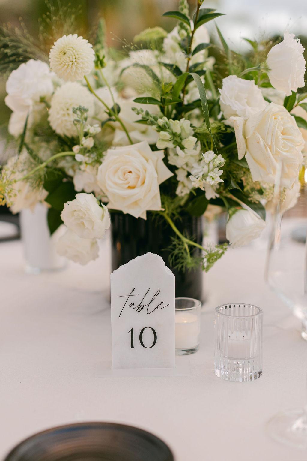 A Modern Fall Wedding at Hummingbird Nest Ranch Villa 32