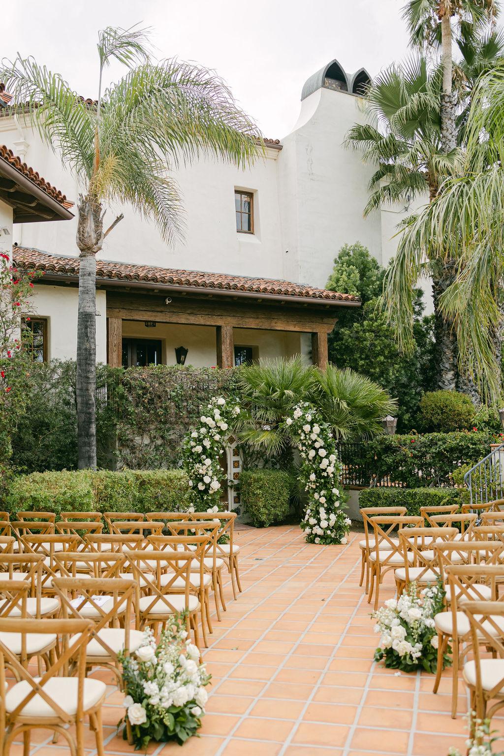 A Modern Fall Wedding at Hummingbird Nest Ranch Villa 91