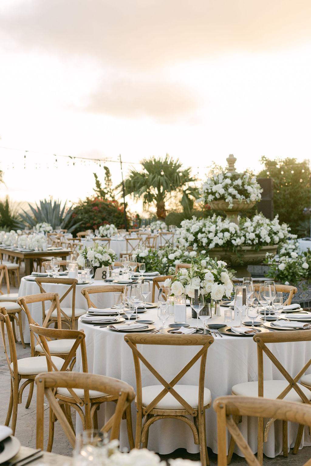 A Modern Fall Wedding at Hummingbird Nest Ranch Villa 56