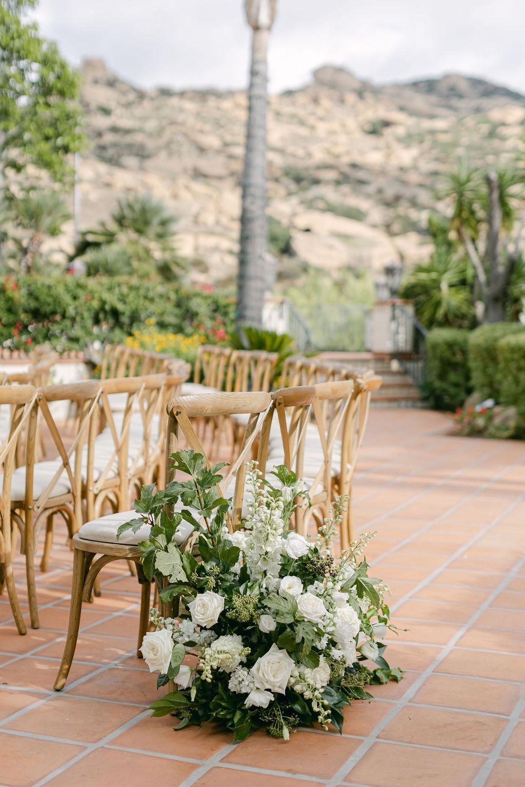 A Modern Fall Wedding at Hummingbird Nest Ranch Villa 45
