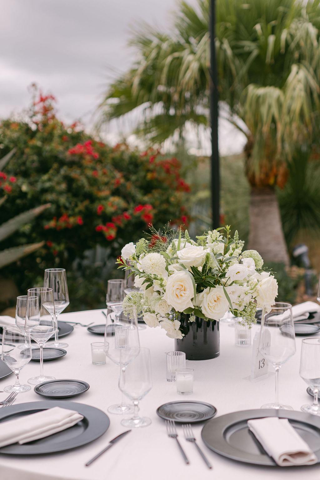 A Modern Fall Wedding at Hummingbird Nest Ranch Villa 66
