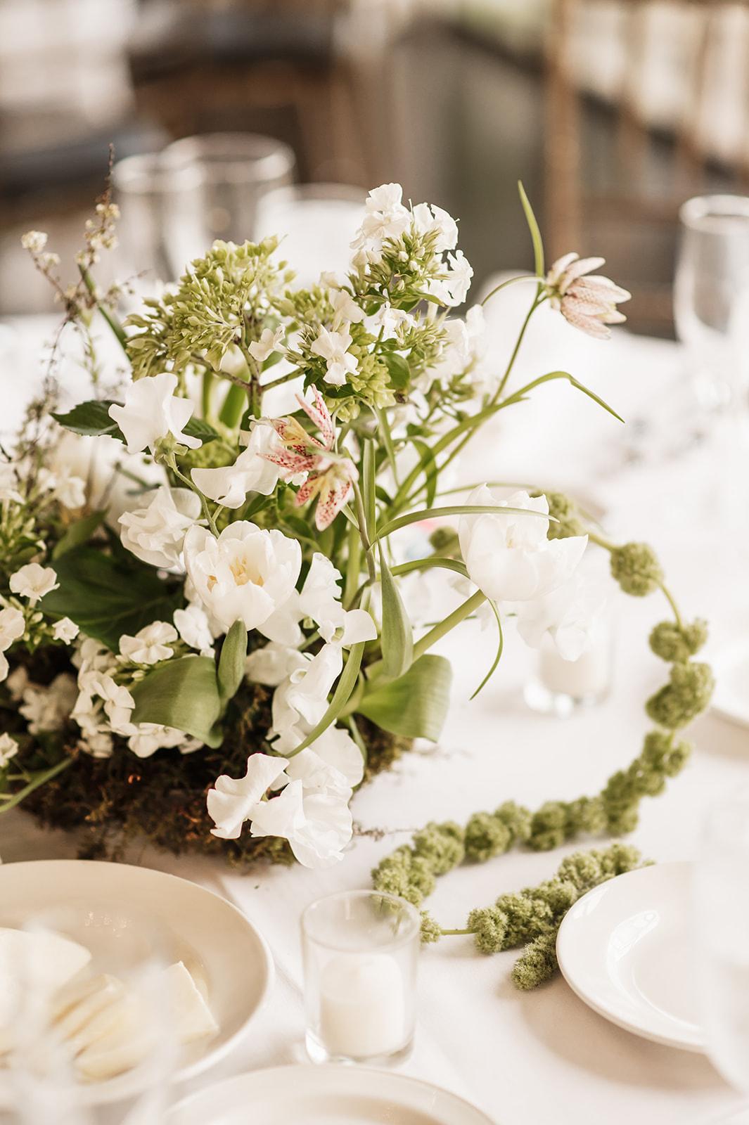 A Late Spring Wedding at The Quadrangle Club 23